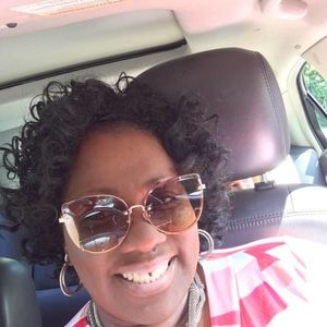 Meet your Posher, Sandi